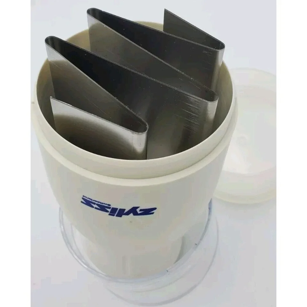 Zyliss Rotating Stainless Steel Blades Food Chopper Swiss Made Blade Guard & Cup